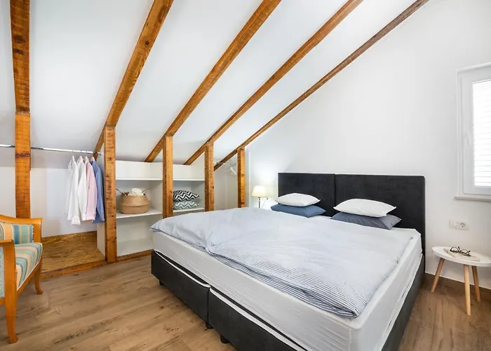 Terra Apartment *
